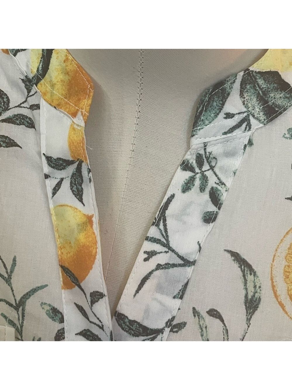 Eden & Olivia Lemon Tunic Blouse - Picture 6 of 8